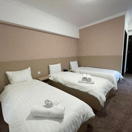 Hotel Rivoli Bukarest Eksteriør billede